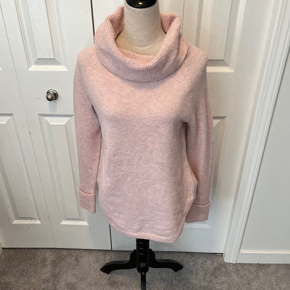 Point Zero size M sweater New with Tags